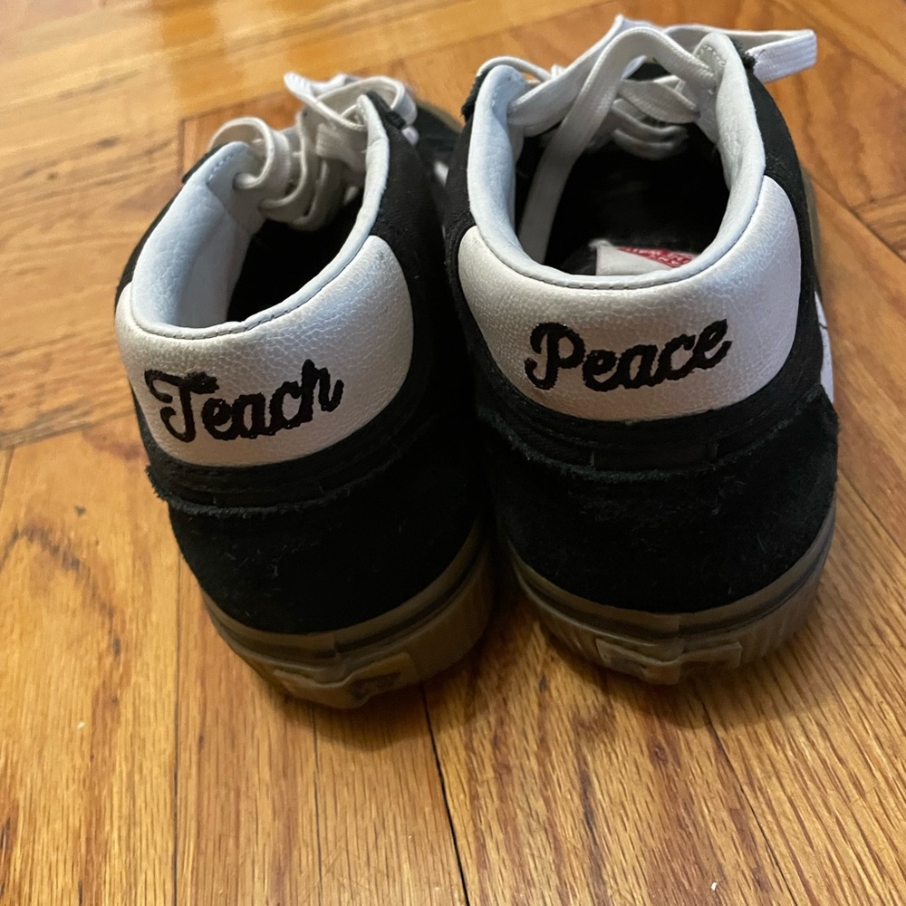 Teach peace Van mid top shoes